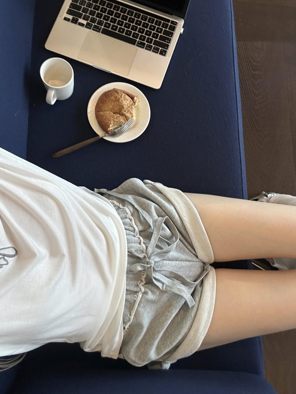 Rase le sol Heather Grey Embroidered Rolled Cuff Hem Women's Sweat Shorts