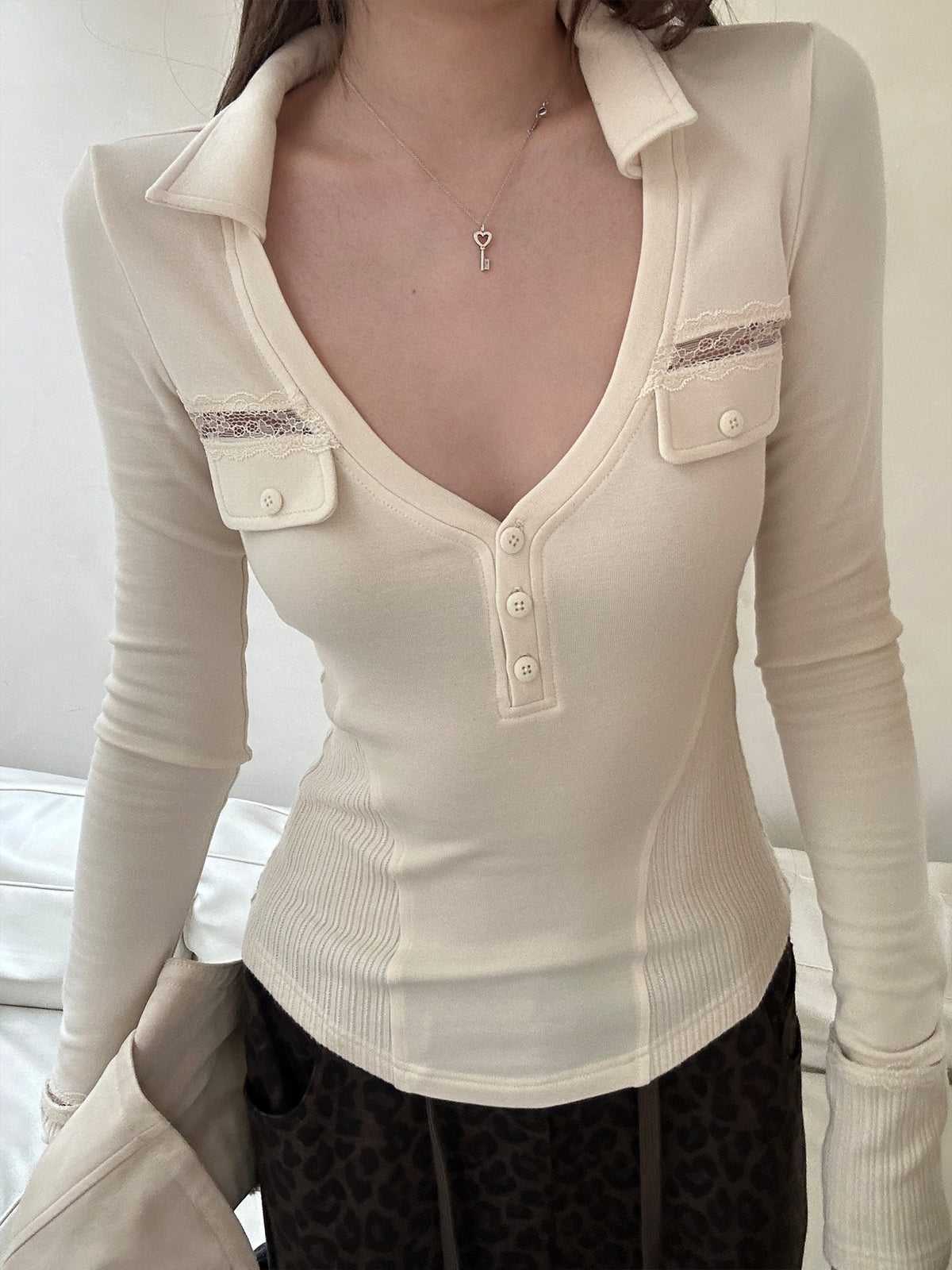 Rase_le_sol_Henley_Neck_Lace_Panel_Slim_Fit_Women's_Viscose_Long_Sleeve_T-shirts_1082470942123_MISSTT