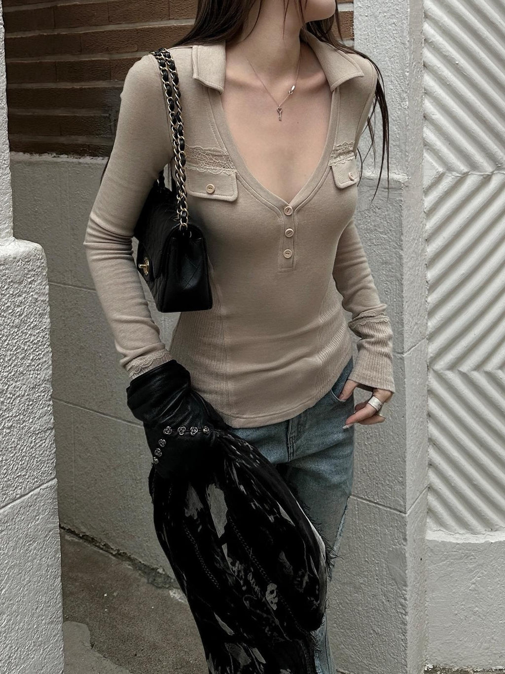 Rase le sol Henley Neck Lace Panel Slim Fit Women's Viscose Long Sleeve T-shirts