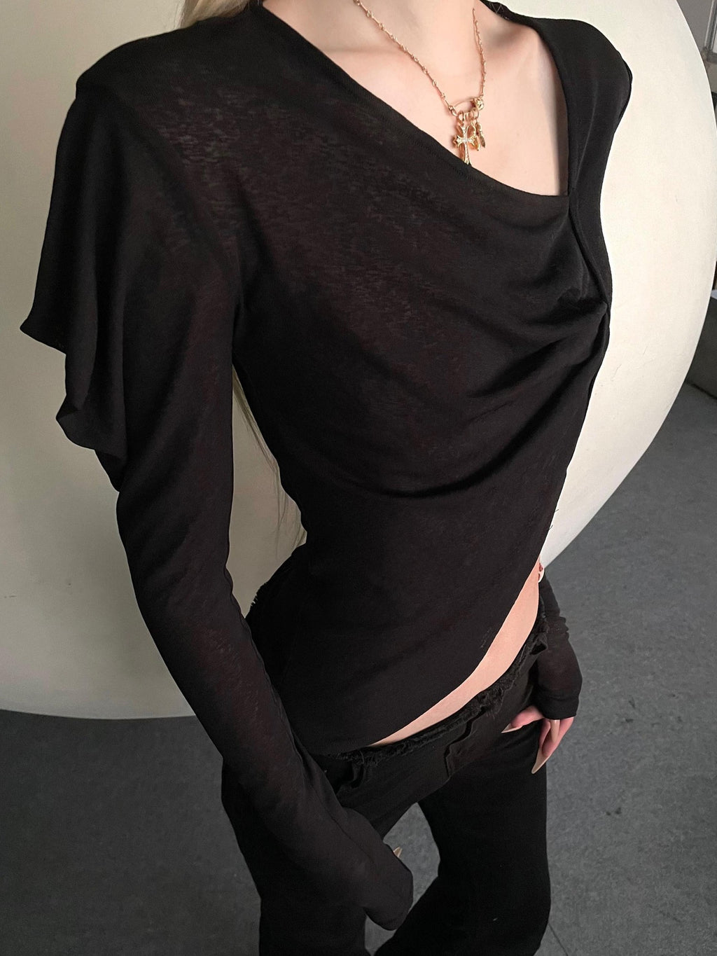 Rase le sol Irregular Sleeve Asymmetrical Slim Cropped Women's Long Sleeve T-shirts