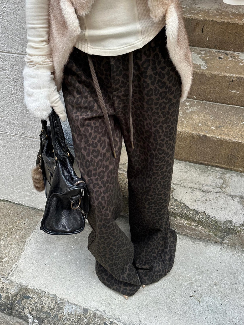 Rase le sol Leopard Print Knit Low Rise Women's Polyester Straight-leg Pants