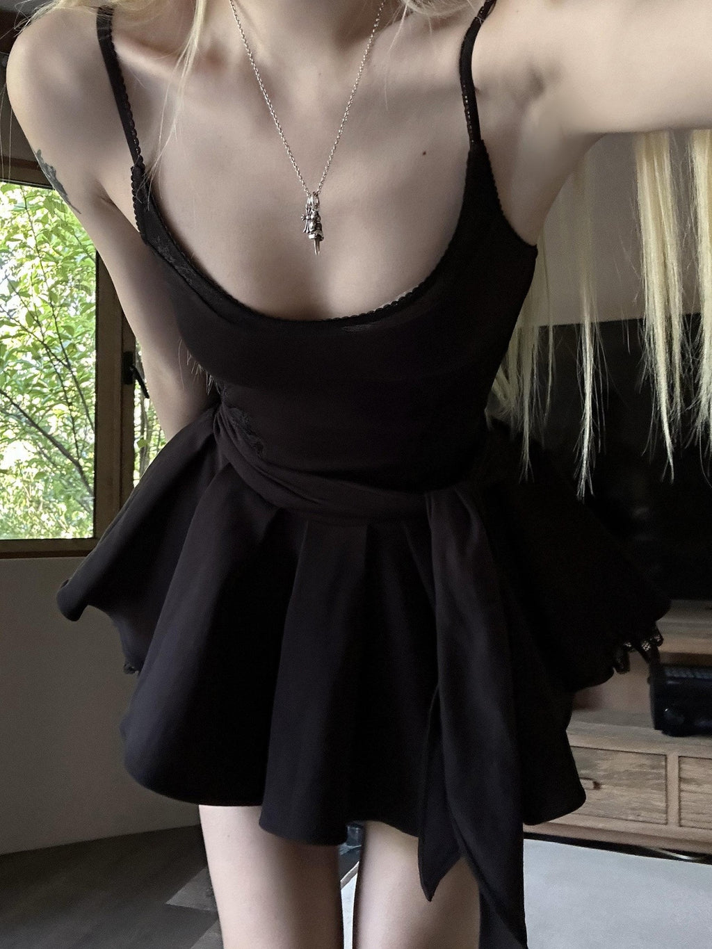 Rase le sol Little Black Lace Mesh Tulle Spaghetti Strap Puff Women's Slip Mini Dresses