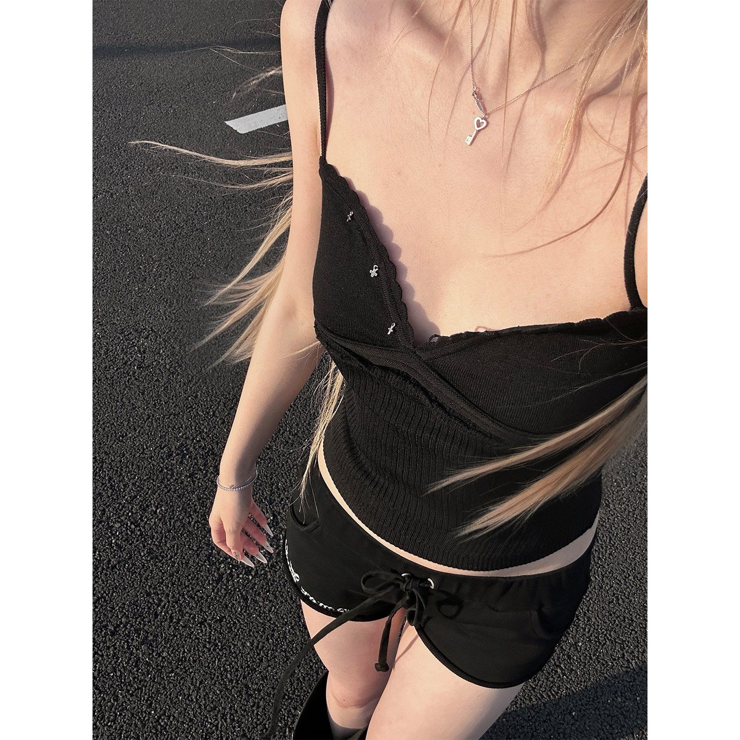 Rase_le_sol_Midnight_Starlight_Cross_Pendant_Strappy_Women's_Knitted_Camisoles_1048445782336_MISSTT