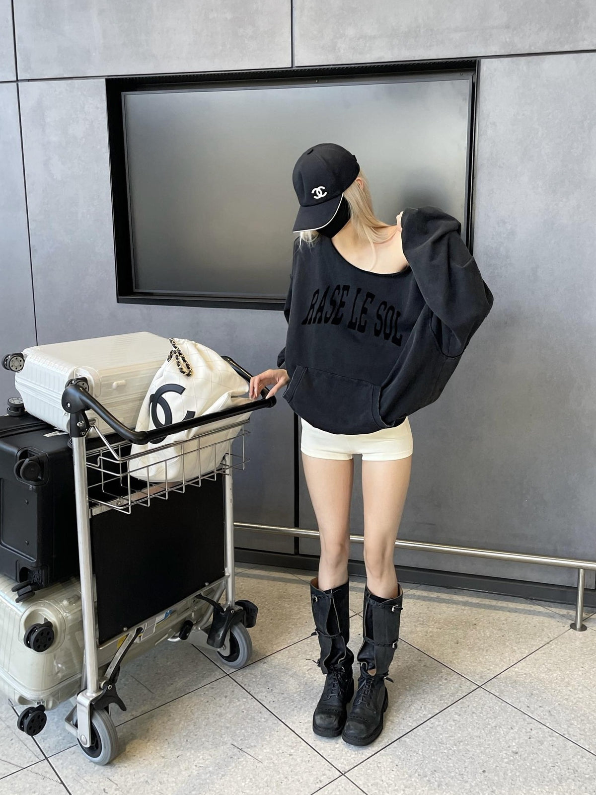 Rase le sol Off Shoulder Printed Washed Black Loose Women's Cotton Sweatshirts