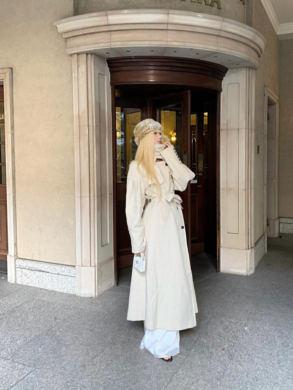 Rase le sol Off White Double Breasted Longline Tall Women's Trench Coats