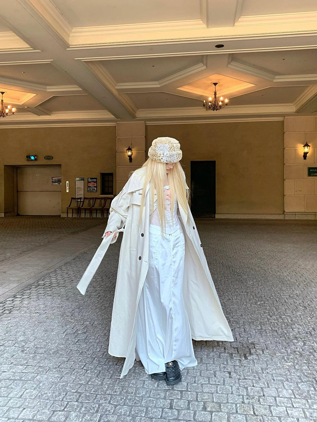 Rase le sol Off White Double Breasted Longline Tall Women's Trench Coats