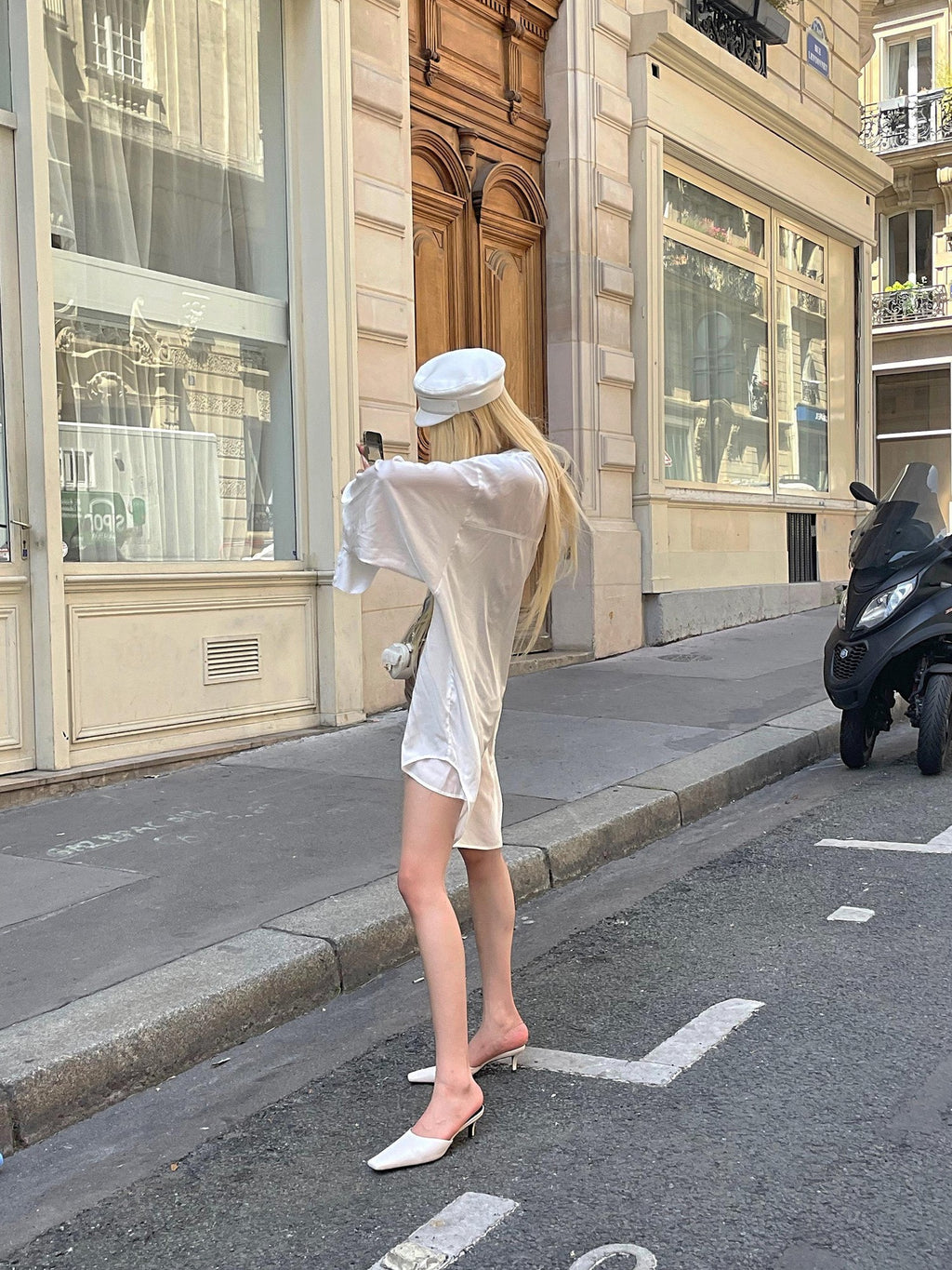 Rase le sol Pearlescent Shimmer Relaxed Slouchy Women's White Oversized Shirts