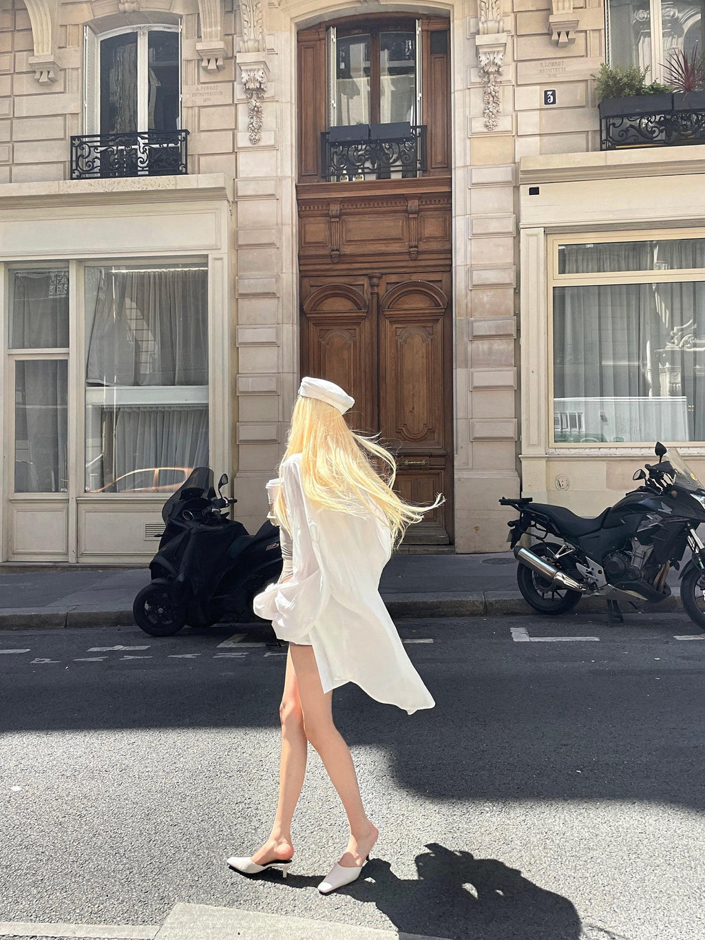 Rase le sol Pearlescent Shimmer Relaxed Slouchy Women's White Oversized Shirts