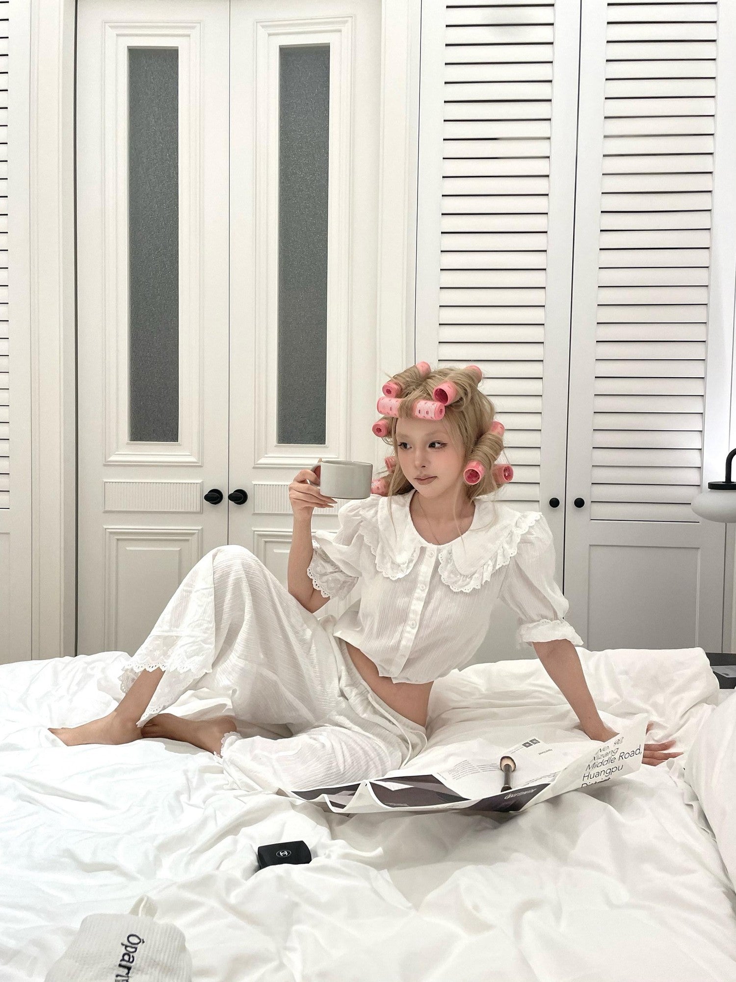 Rase le sol Peter Pan Collar Lace Trim Cropped Women's Lace Casual Top & Pants Sets