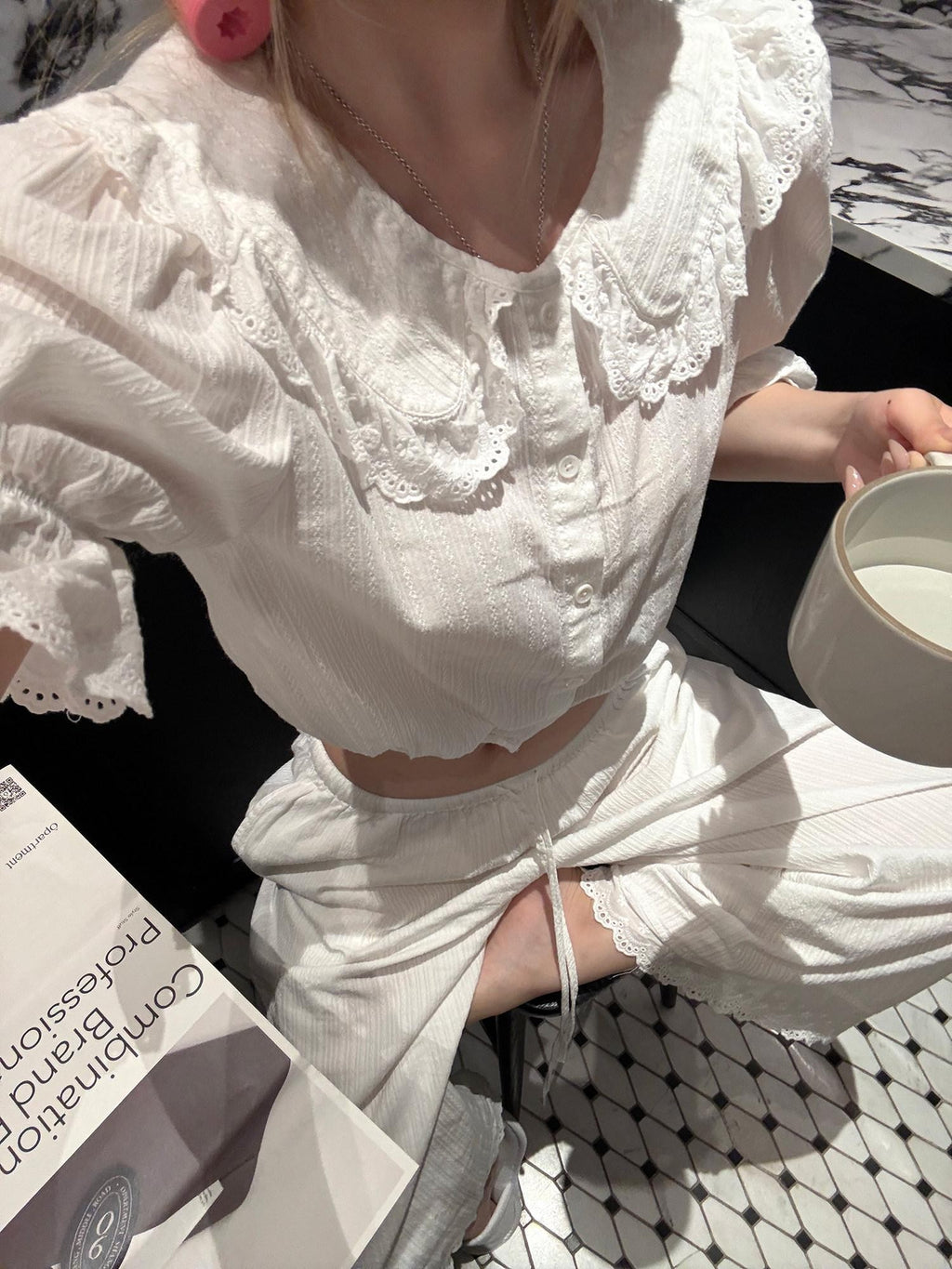Rase le sol Peter Pan Collar Lace Trim Cropped Women's Lace Casual Top & Pants Sets