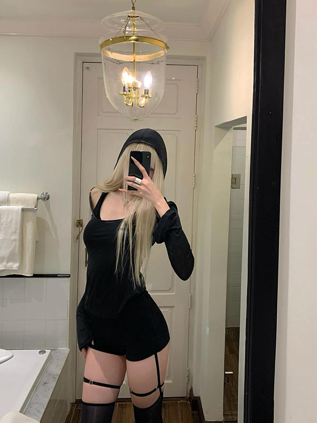 Rase le sol Phantom Assassin Hooded Camisole Sexy Women's Lace Casual Top & Shorts Sets