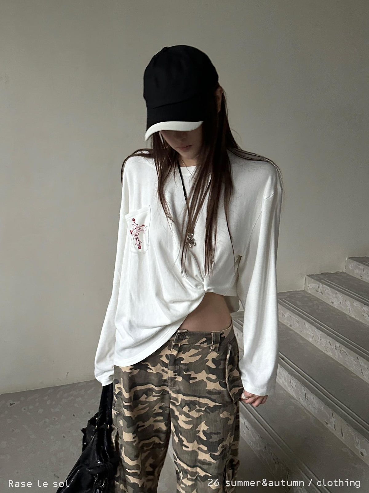 Rase le sol Pocket Print Side Structure Loose Fit Women's Viscose Long Sleeve T-shirts