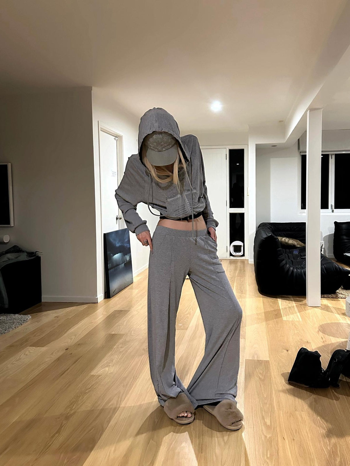 Rase le sol Print Hooded Cropped Relaxed Fit Cotton Blend Women's Tracksuit Sets