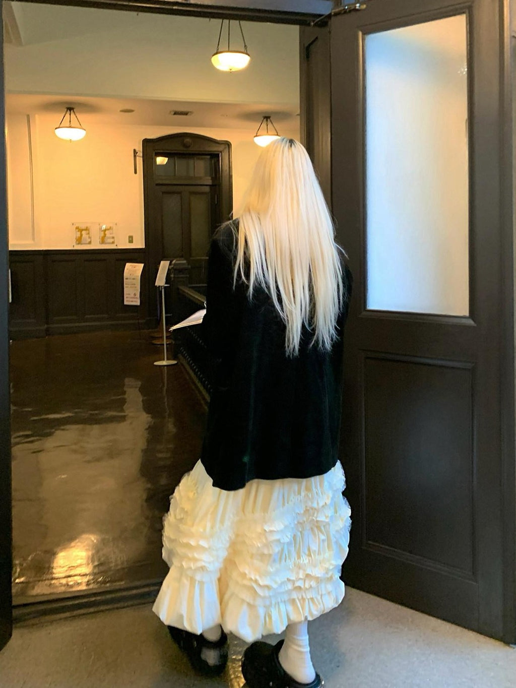 Rase le sol Pure White Sweet Lace Tiered Puffy Bubble Hem Women's Midi Skirts
