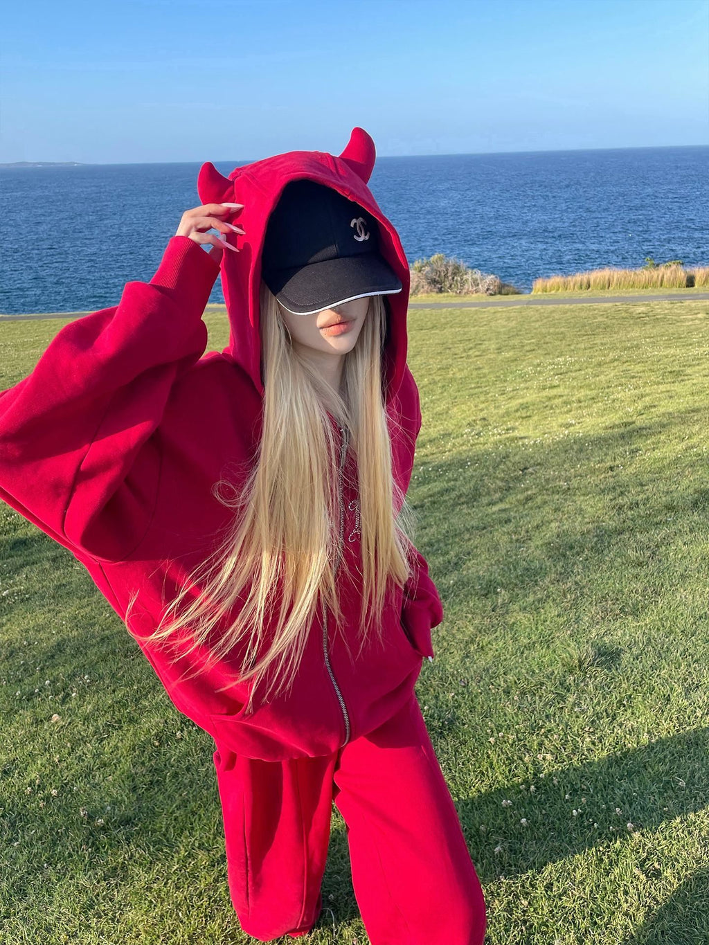 Rase_le_sol_Red_Devil_Horn_Rhinestone_Embroidered_Letter_Hooded_Women's_Cotton_Tracksuit_Sets_1081576855881_MISSTT