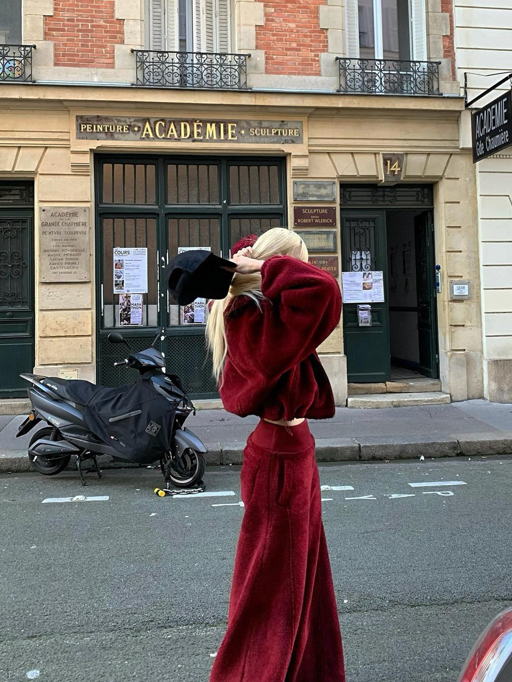 Rase le sol Red Oversized Cropped Women's Polar Fleece Casual Top & Pants Sets