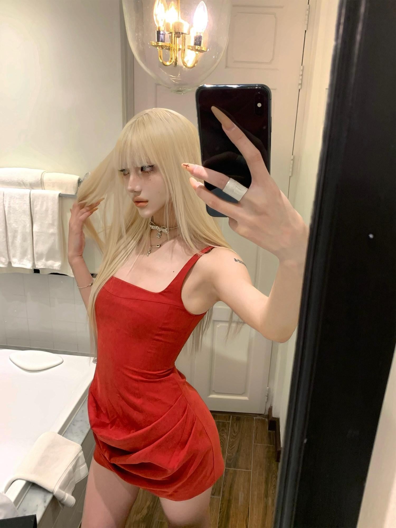Rase le sol Red Spaghetti Strap Cinched Waist Hip Hugging Women's Bodycon Mini Dresses