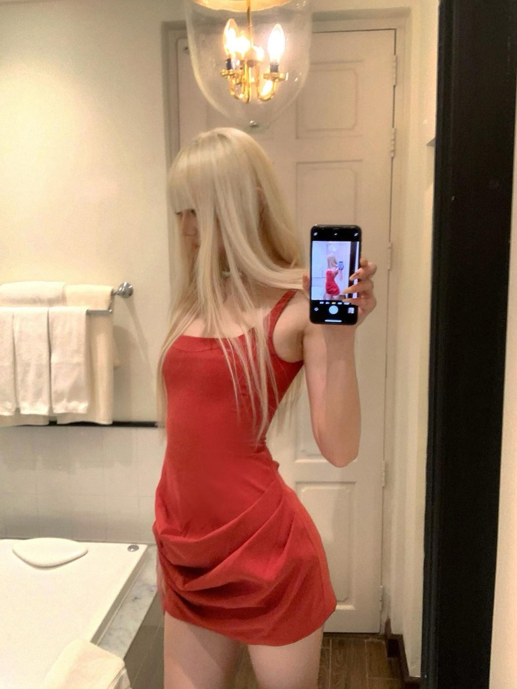 Rase le sol Red Spaghetti Strap Cinched Waist Hip Hugging Women's Bodycon Mini Dresses