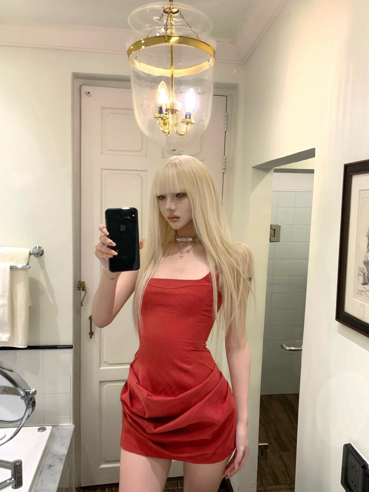 Rase le sol Red Spaghetti Strap Cinched Waist Hip Hugging Women's Bodycon Mini Dresses