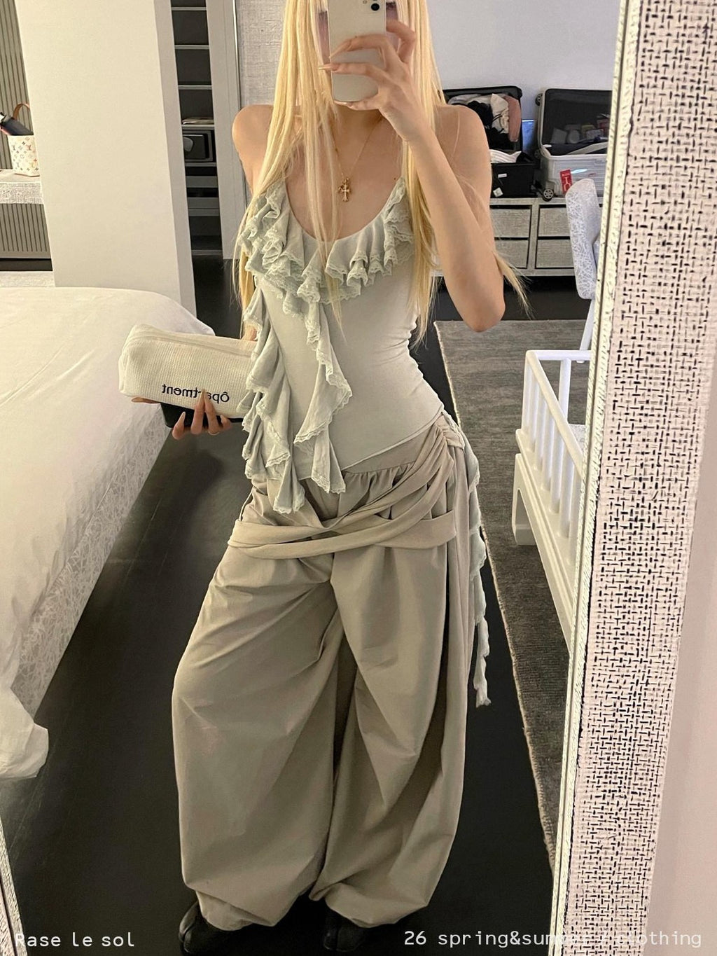 Rase le sol Sea Salt Mint Ruffle Ribbon Tie Neck Halter Women's Halter Tops