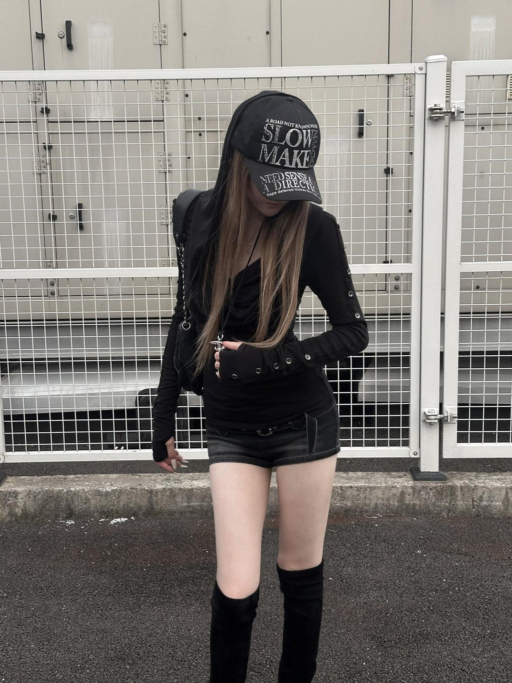Rase le sol Sexy Double Waist Belt Low Rise Hip Hugging Women's Denim Shorts