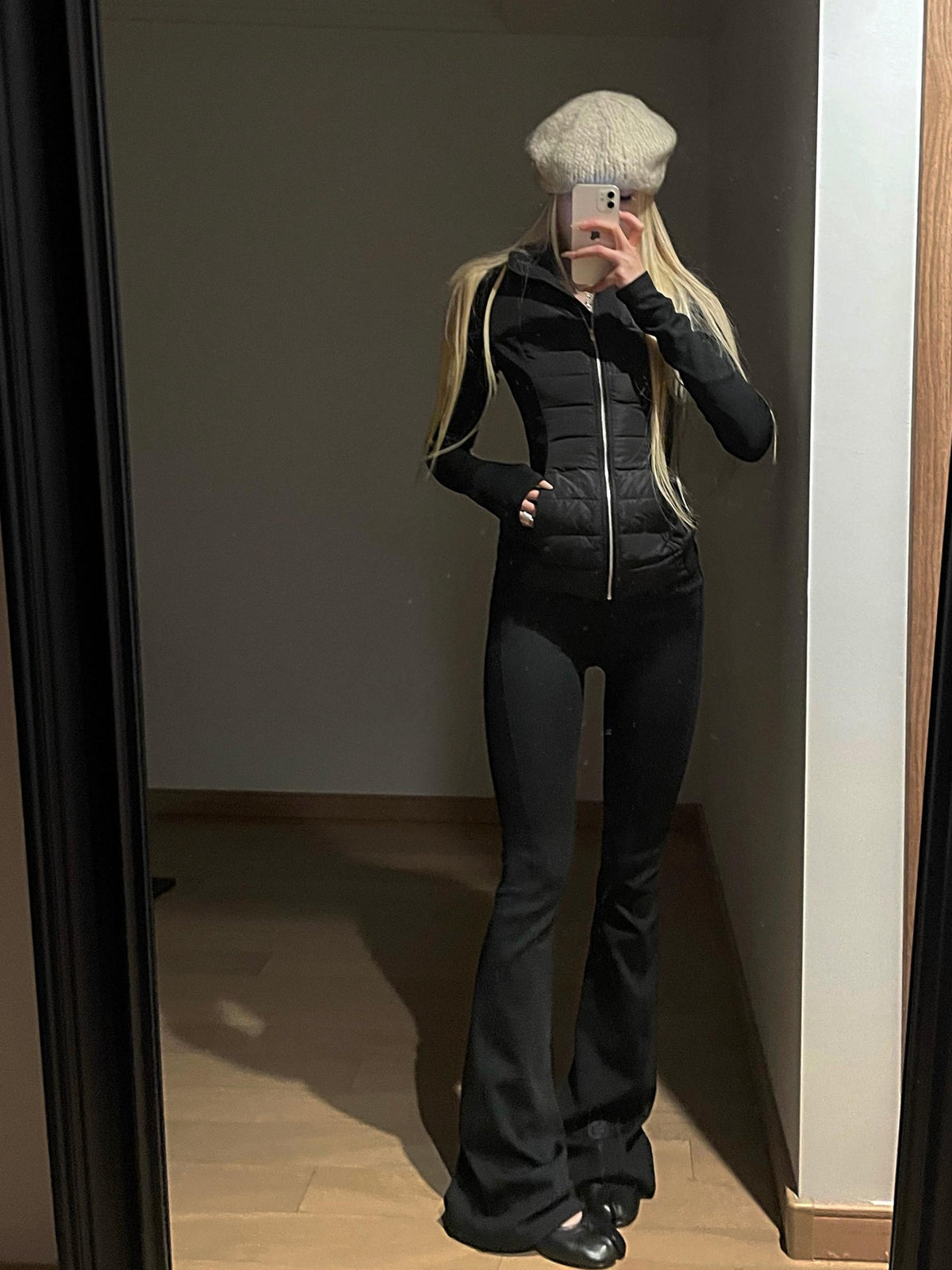 Rase le sol Slimming Fleece Lined Low Rise Stretch Nylon Women's Flare Pants