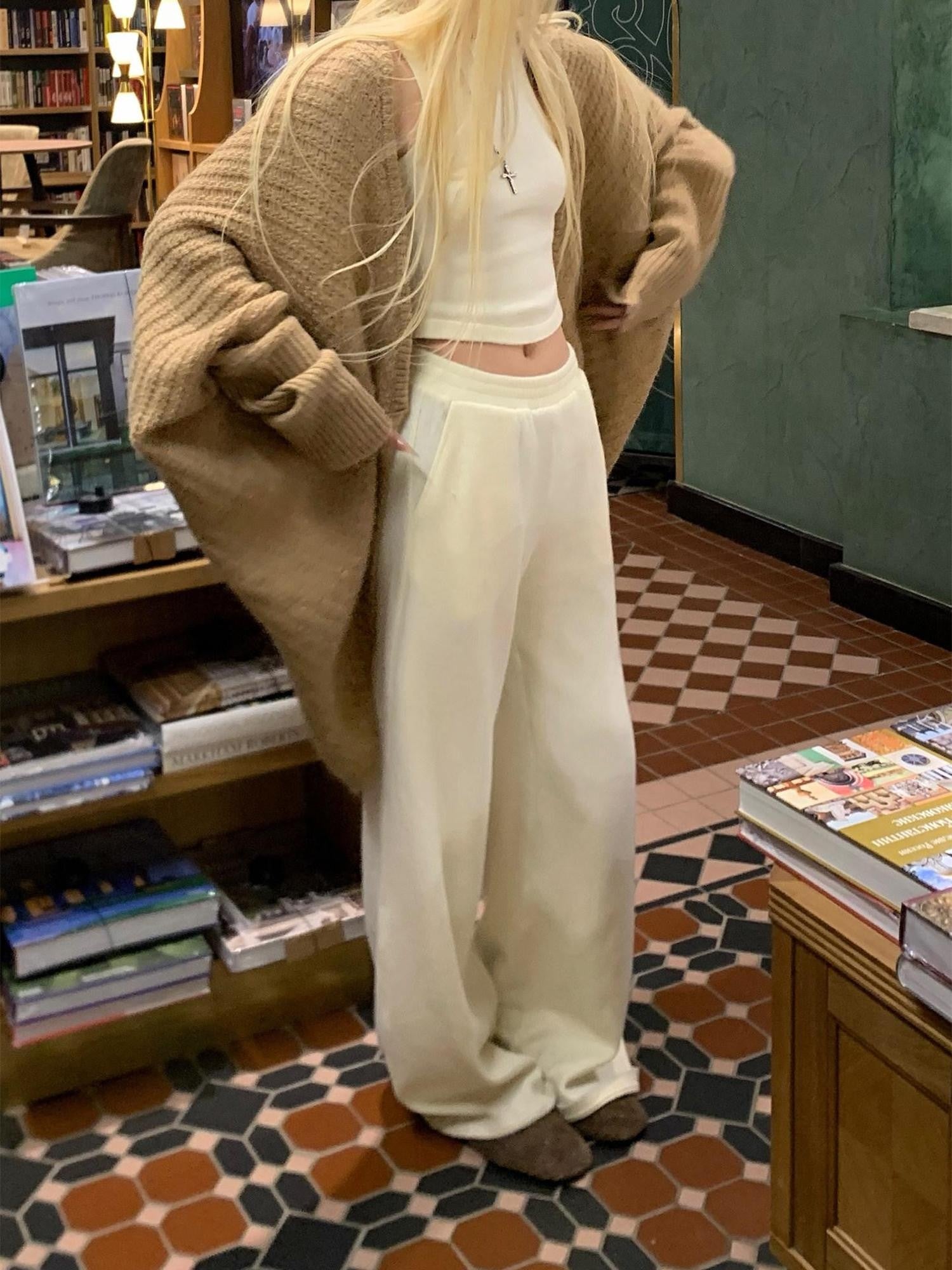 Rase le sol Soft Mousse Knit Vest Relaxed Straight Leg Women's Knit Top & Pants Sets