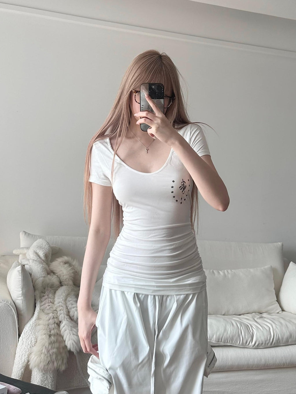 Rase le sol Starlight Whisper Print V-neck Slim Fit Women's Short Sleeve T-shirts