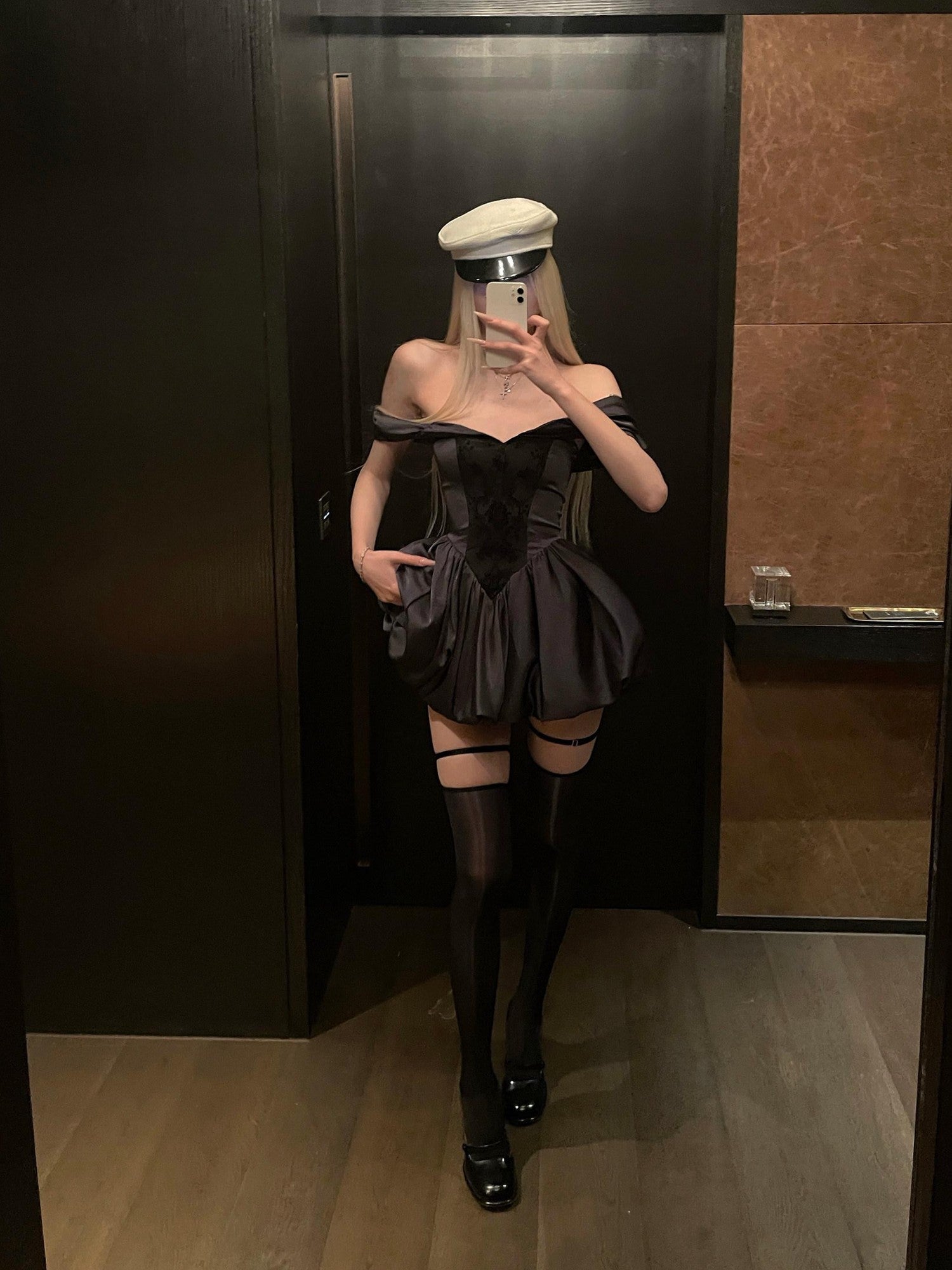 Rase le sol Strapless Cinched Waist Short Tulip Hem Women's Tube Mini Dresses