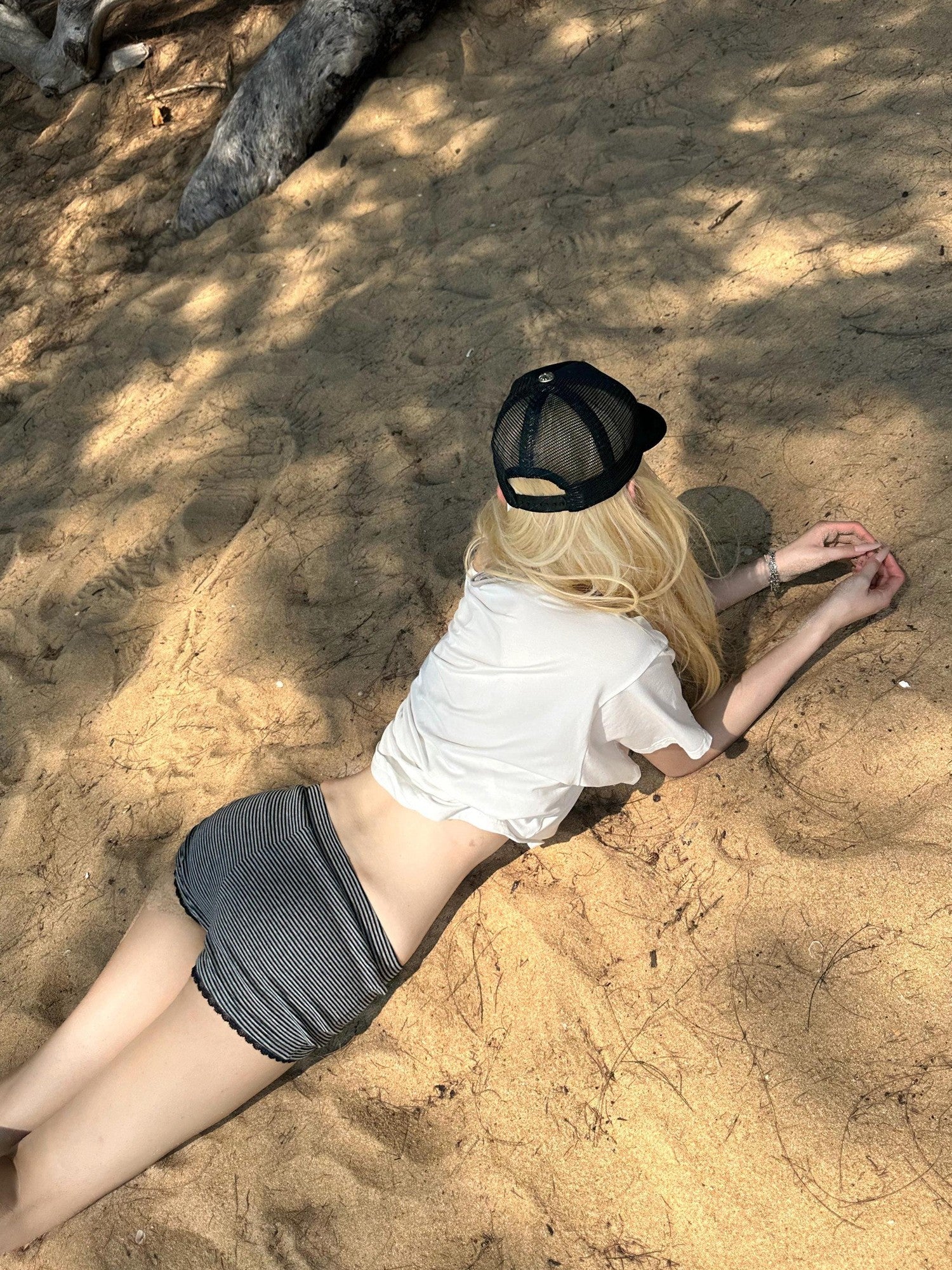 Rase le sol Striped Lace Trim Low Waist Hip Hugging Women's Knit Hot Pants
