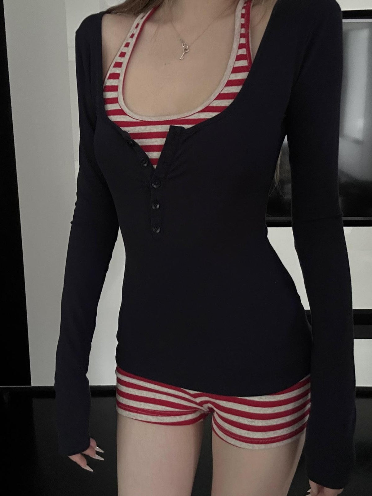 Rase le sol Striped Layered Henley Neck Slim Fit Women's Knit Casual Top & Shorts Sets