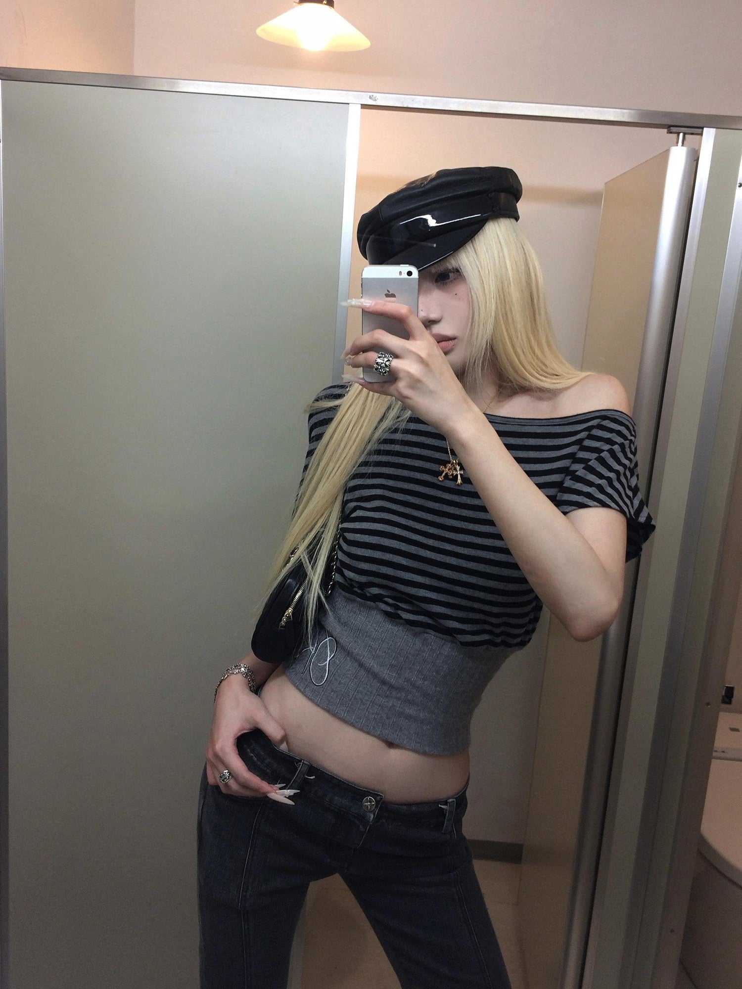 Rase le sol Striped Panelled Slanted Shoulder Short Sleeve Waist Cinch Women's Crop Tops