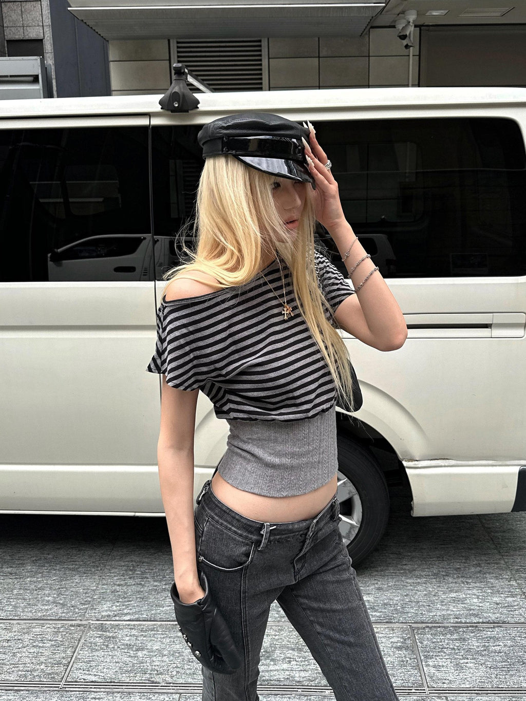 Rase le sol Striped Panelled Slanted Shoulder Short Sleeve Waist Cinch Women's Crop Tops