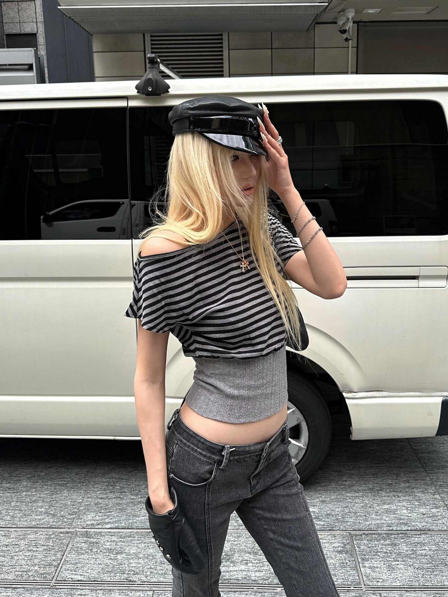 Rase le sol Striped Panelled Slanted Shoulder Short Sleeve Waist Cinch Women's Crop Tops