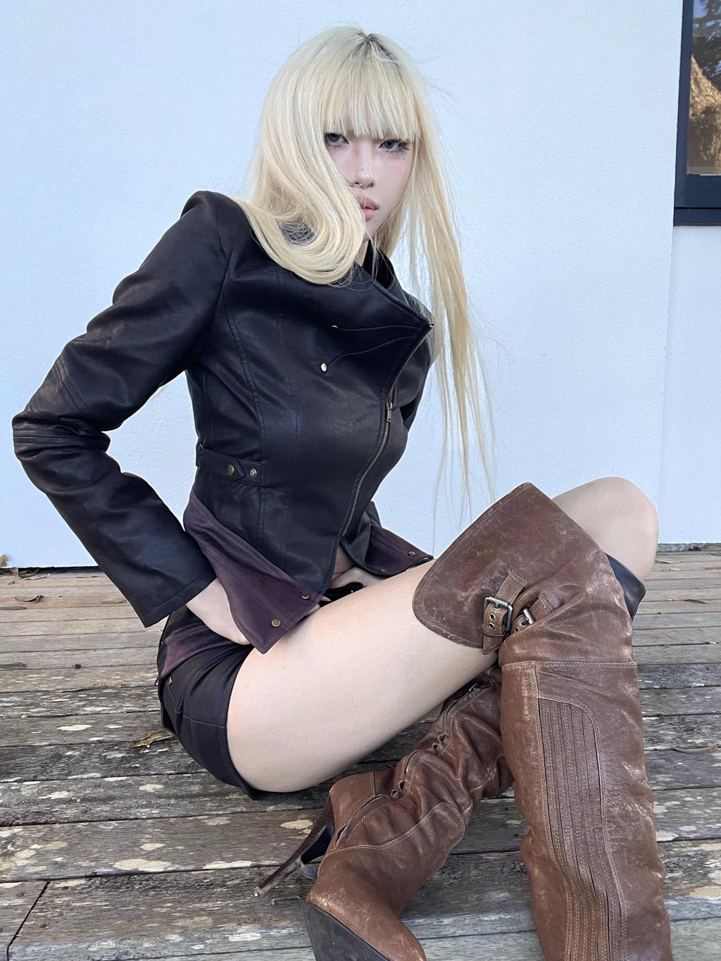 Rase le sol Studded Cropped Long Sleeve Women's Polyester Leather Jackets