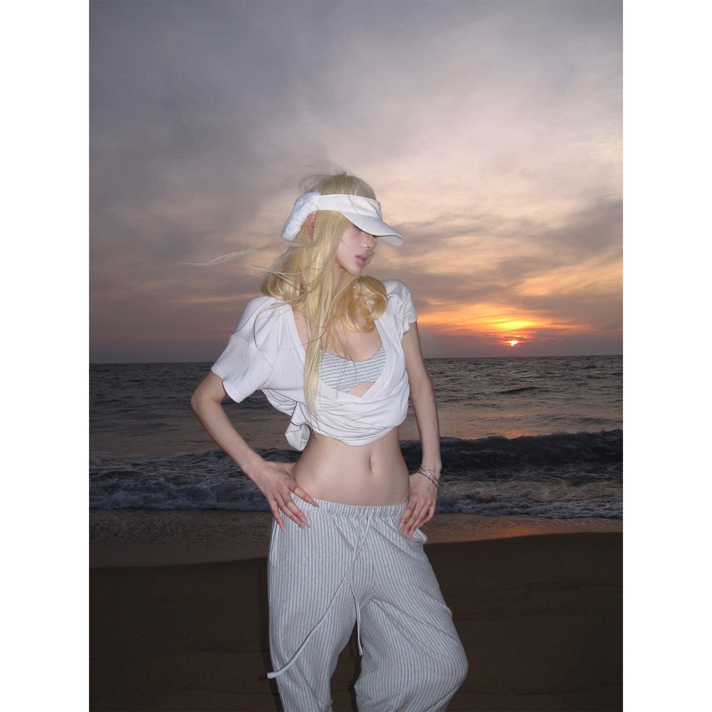 Rase_le_sol_Sunlit_Coast_V-neck_Loose_Two_Piece_Cami_Set_Women's_Short_Sleeve_T-shirts_1042767756169_MISSTT