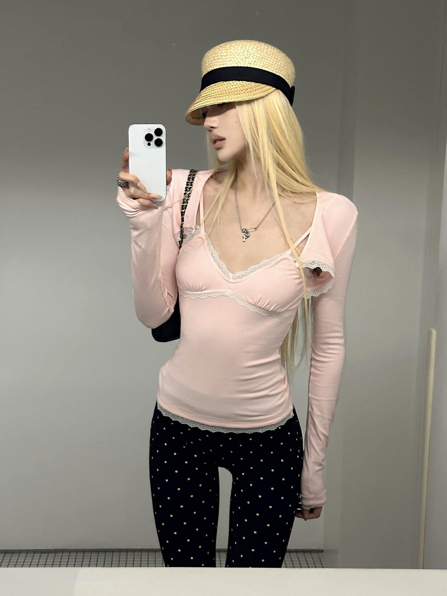 Rase le sol Twin Swan Lace Trim Faux Layered Slim Fit Women's Long Sleeve T-shirts
