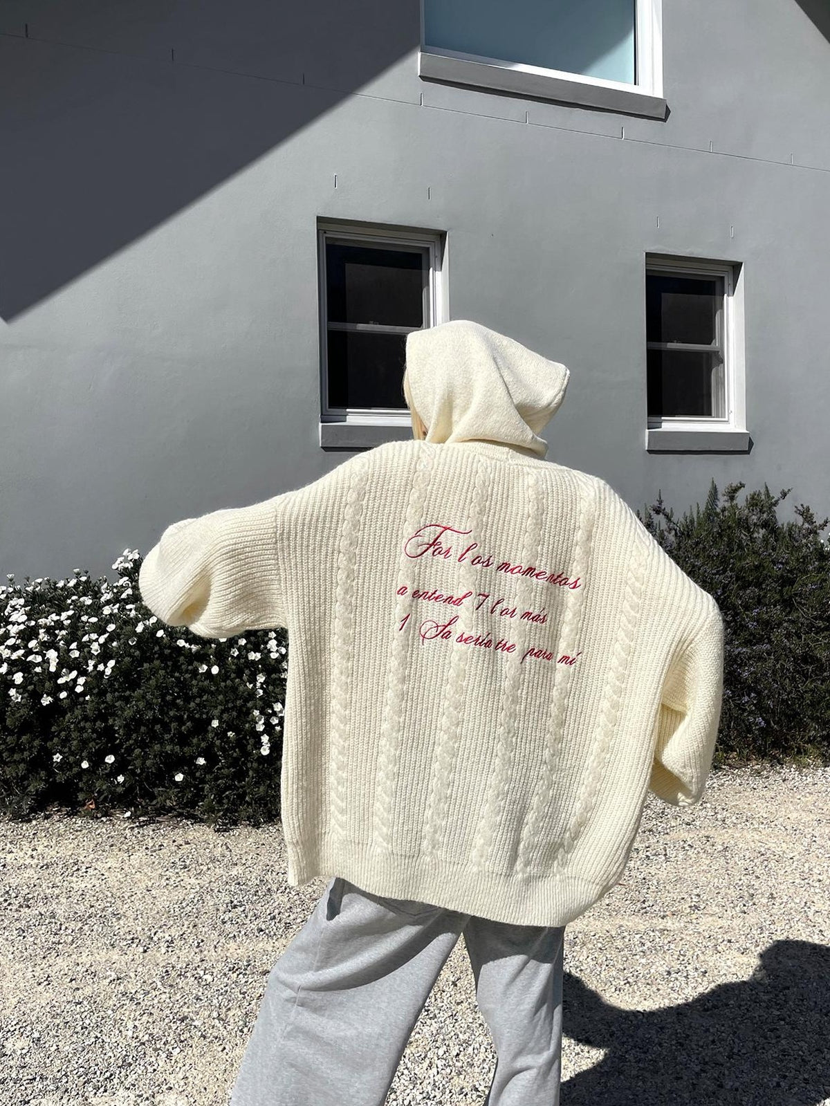 Rase le sol Vintage Embroidered Hooded Long Sleeve Women's Wool Blend Cardigans