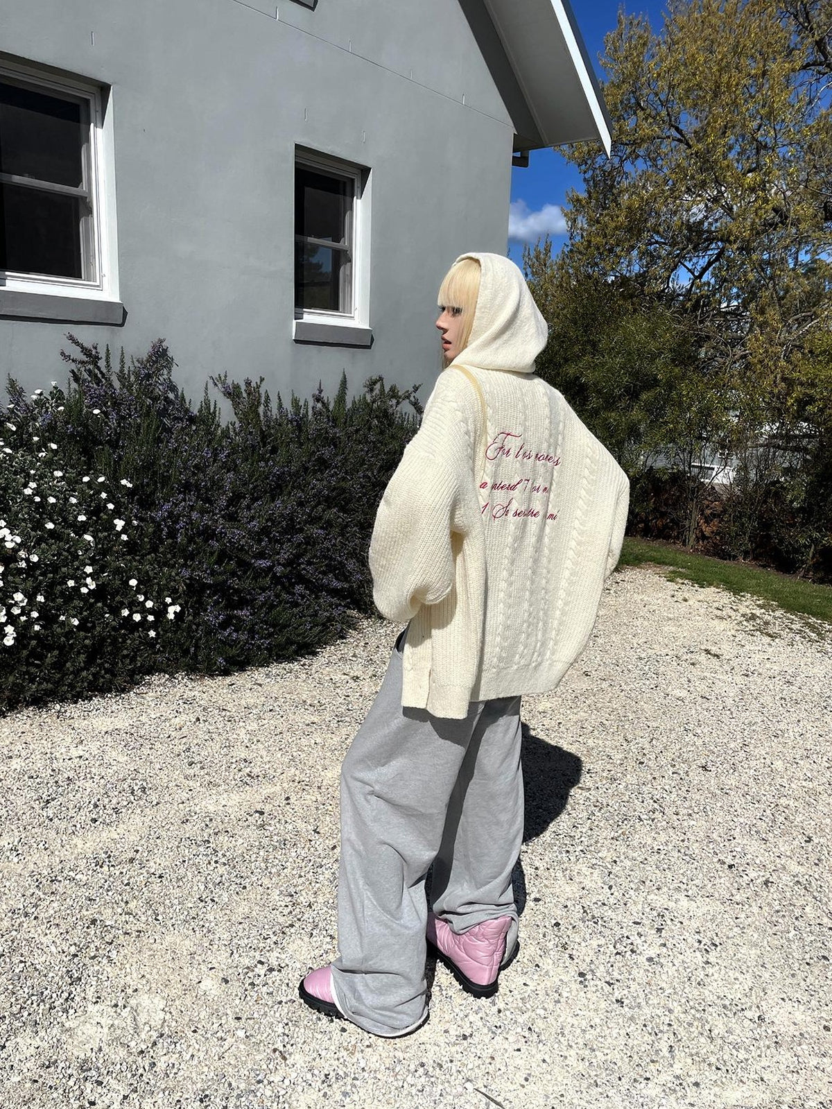 Rase le sol Vintage Embroidered Hooded Long Sleeve Women's Wool Blend Cardigans