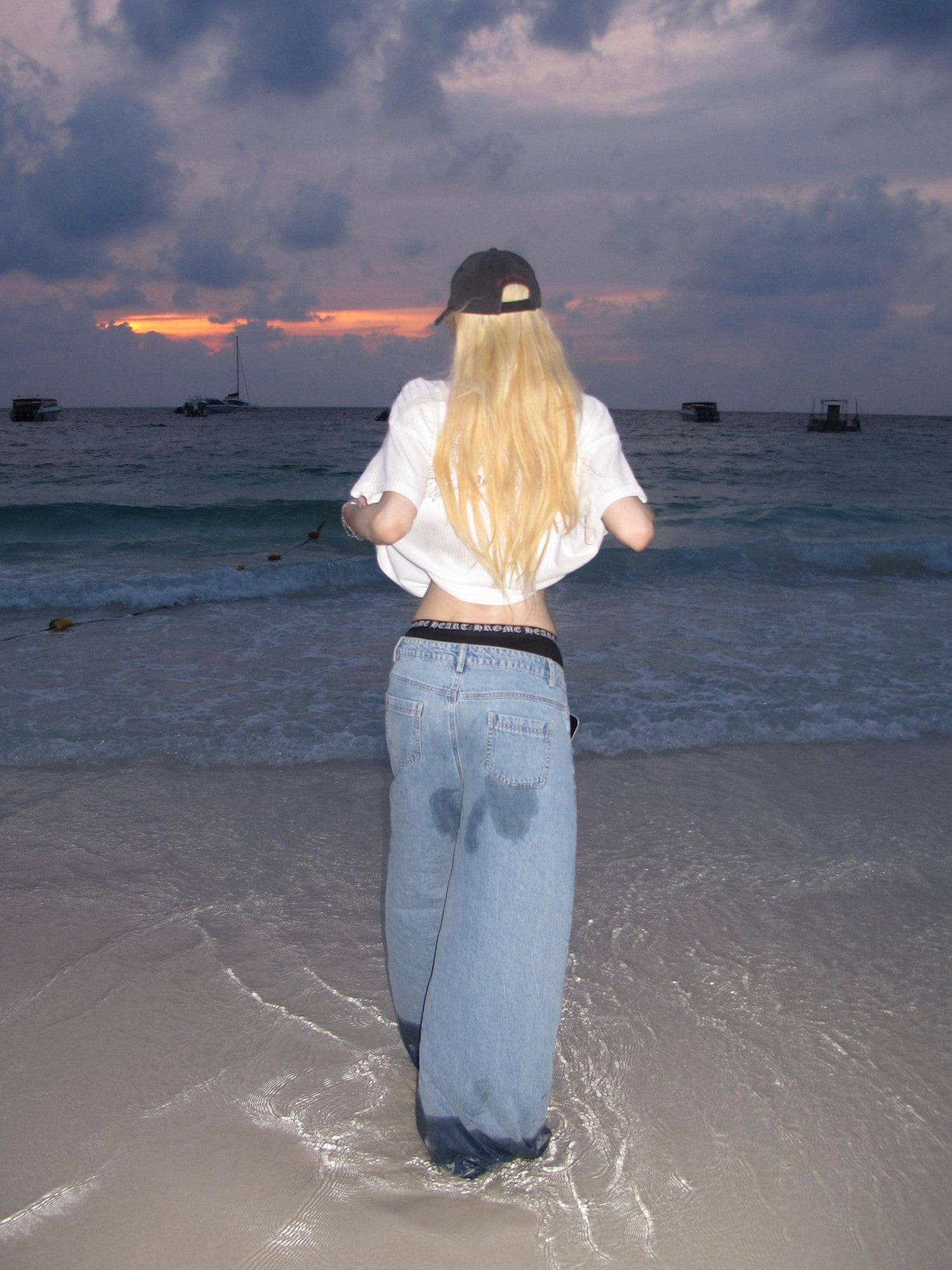 Rase le sol Wandering Sailor Distressed Low Rise Women's Denim Wide-leg Jeans