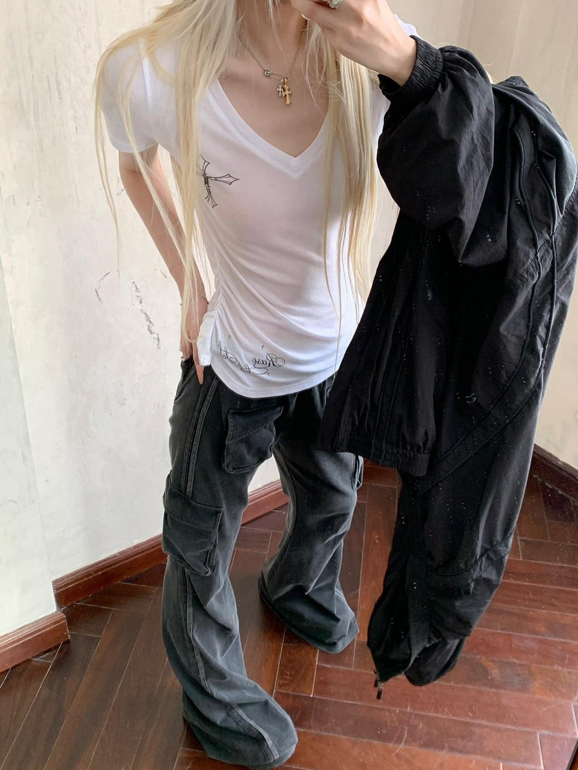 Rase le sol Washed Black American Utility Cargo Slight Flare Women's Straight-leg Pants