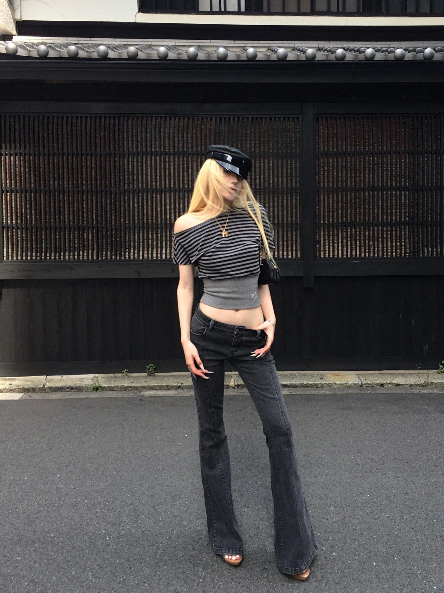 Rase le sol Washed Black Skinny Low Rise Micro Flare Women's Denim Bootcut Jeans