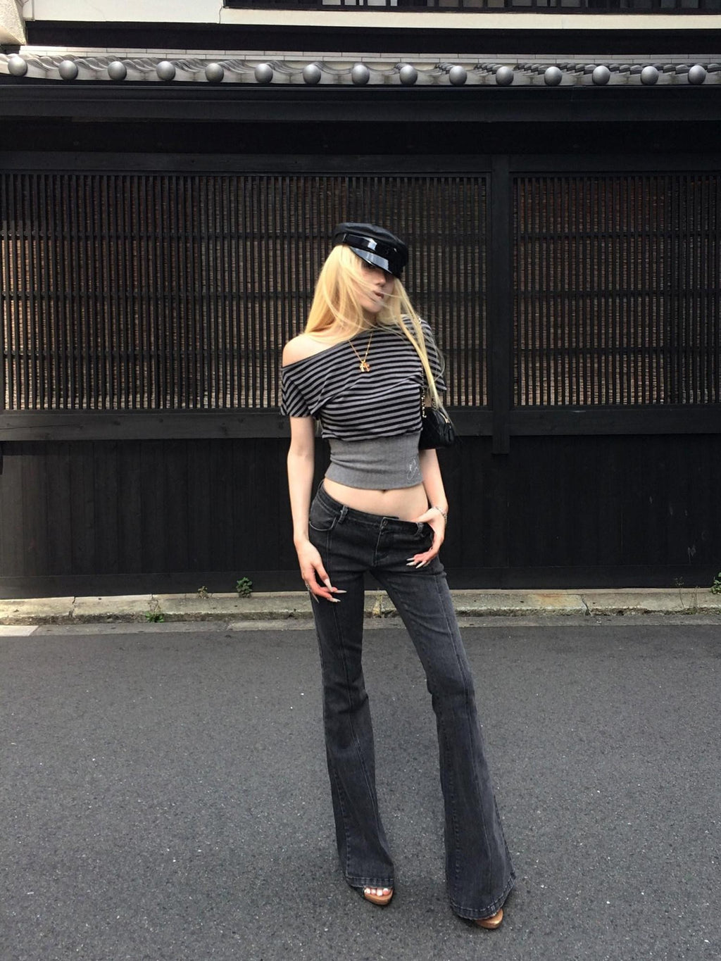 Rase le sol Washed Black Skinny Low Rise Micro Flare Women's Denim Bootcut Jeans
