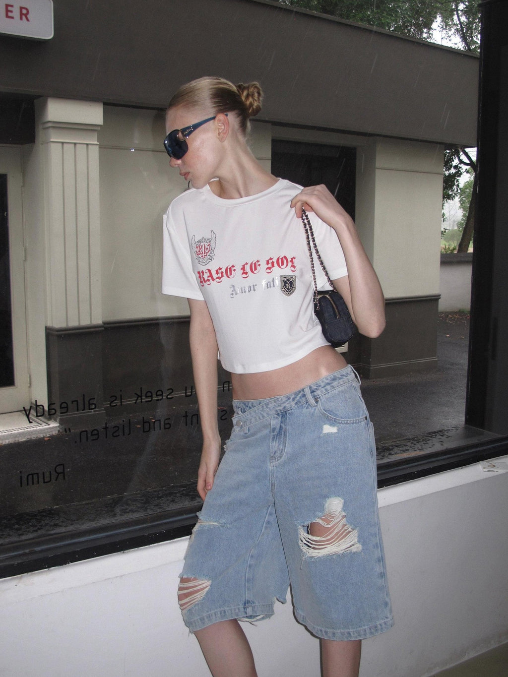 Rase le sol Washed Ripped Distressed American Vintage Women's Denim Bermuda Shorts