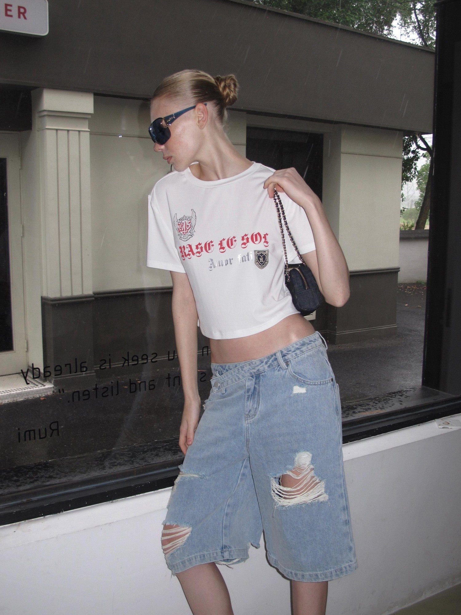 Rase le sol Washed Ripped Distressed American Vintage Women's Denim Bermuda Shorts