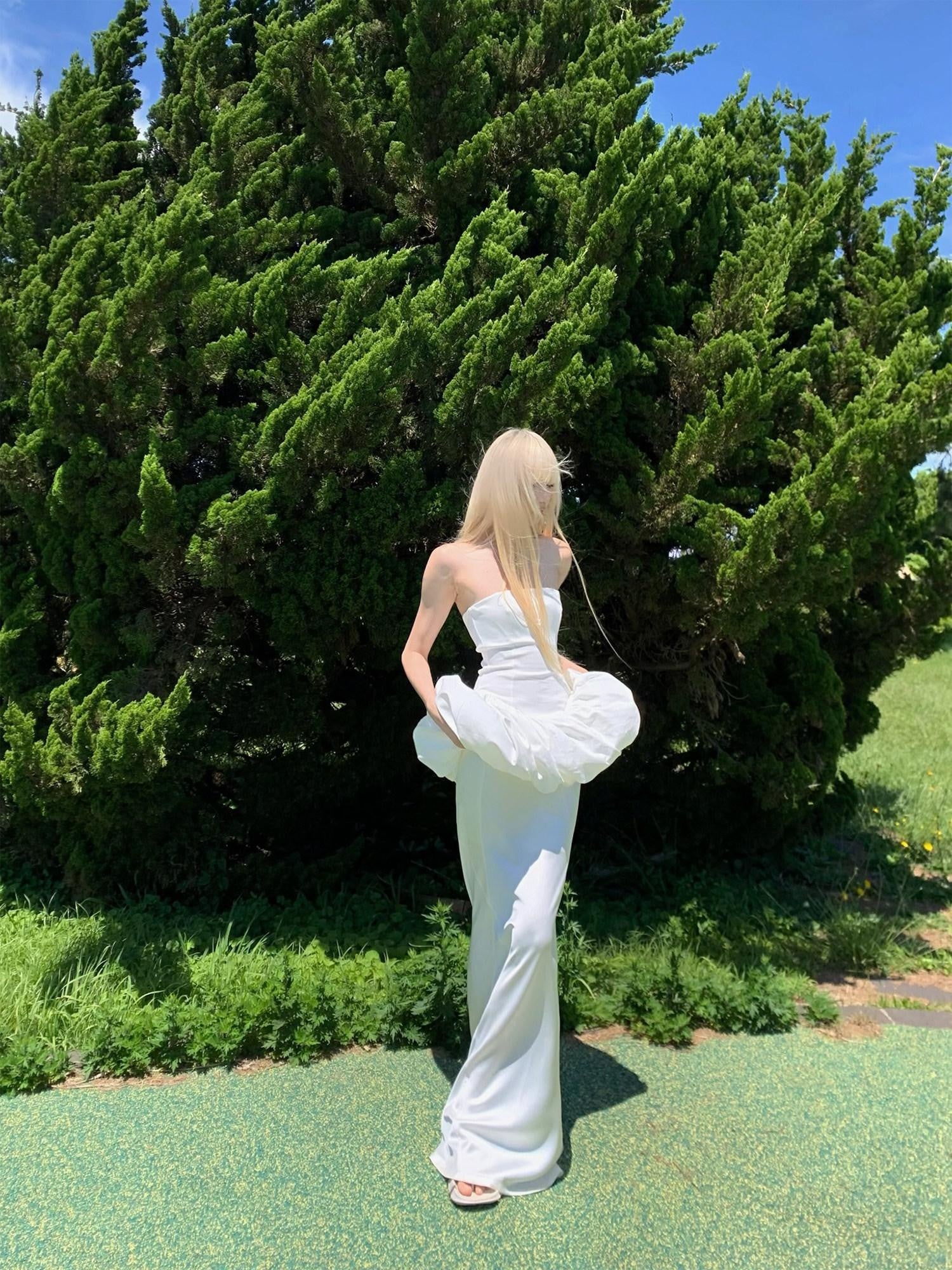 Rase le sol White Flower Bud Strapless Cinched Waist Puff Skirt Women's Tube Mini Dresses