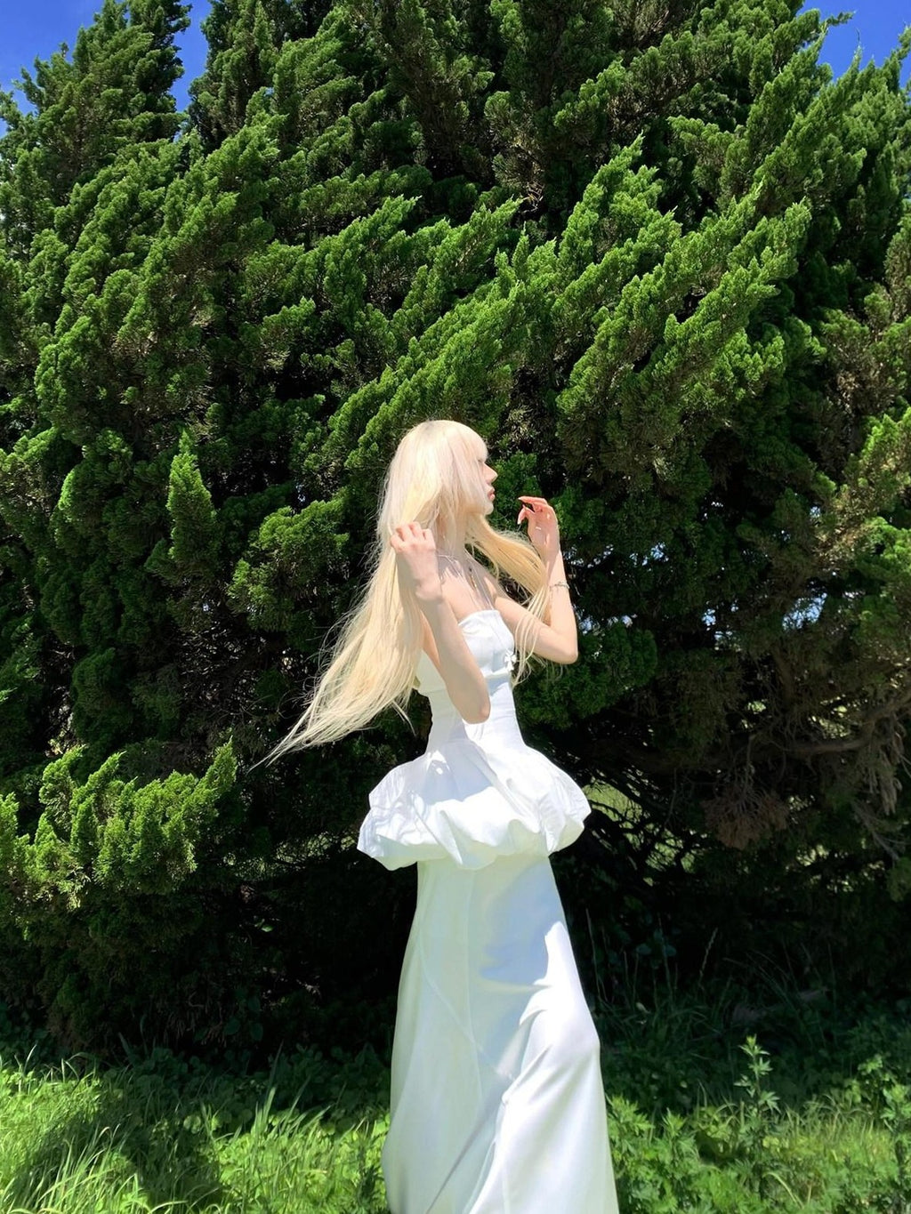 Rase le sol White Flower Bud Strapless Cinched Waist Puff Skirt Women's Tube Mini Dresses