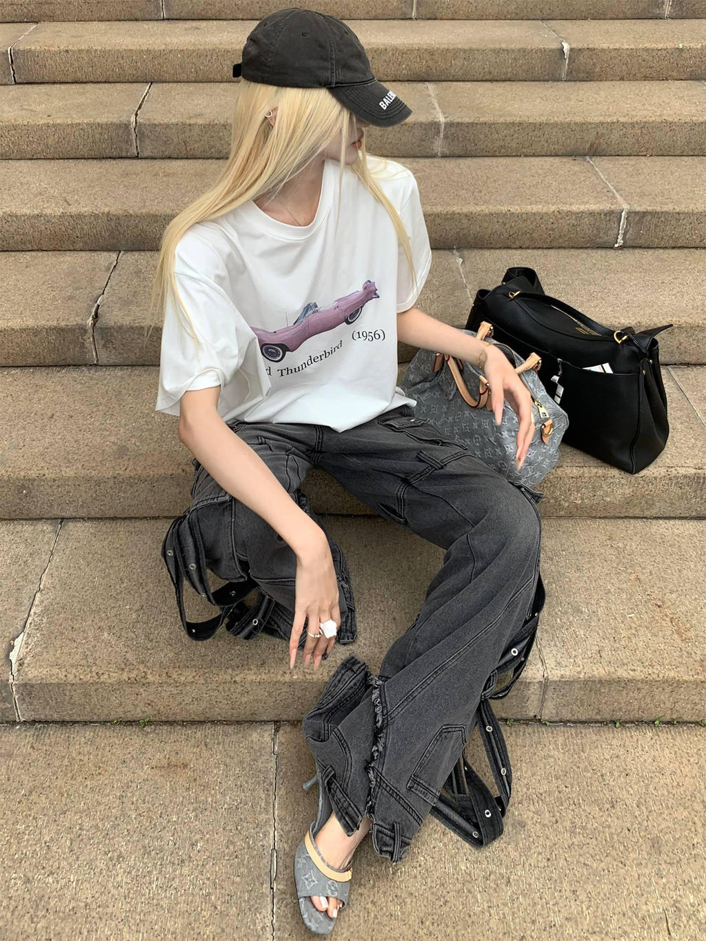Rase_le_sol_White_Galloping_Free_American_Graphic_Print_Women's_Oversized_T-shirts_931109754088_MISSTT