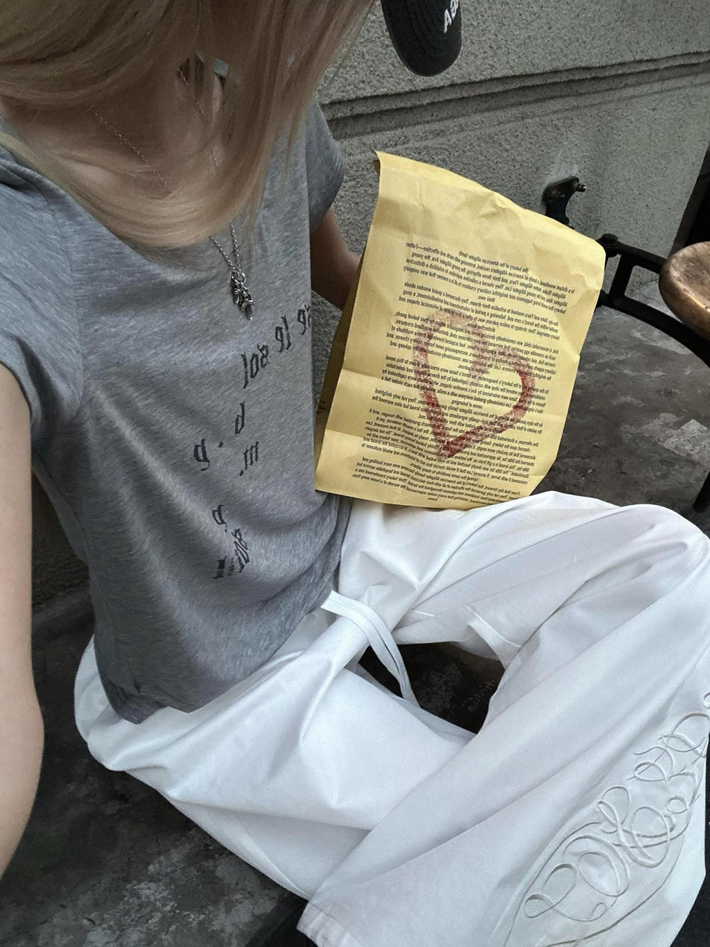Rase le sol White Letter Embroidered Loose Straight Women's Wide-leg Pants