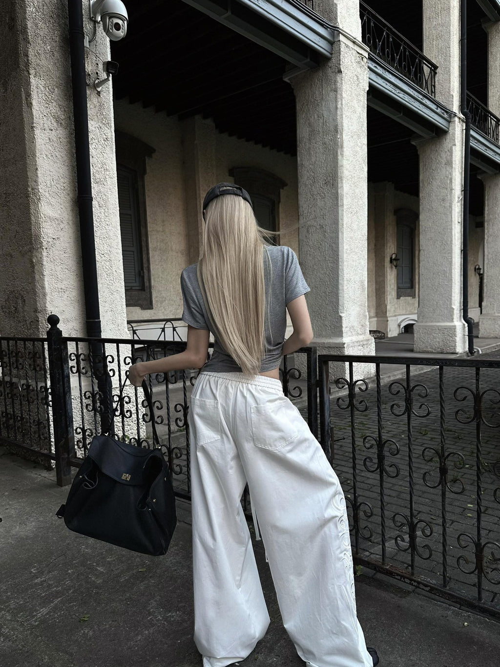 Rase le sol White Letter Embroidered Loose Straight Women's Wide-leg Pants